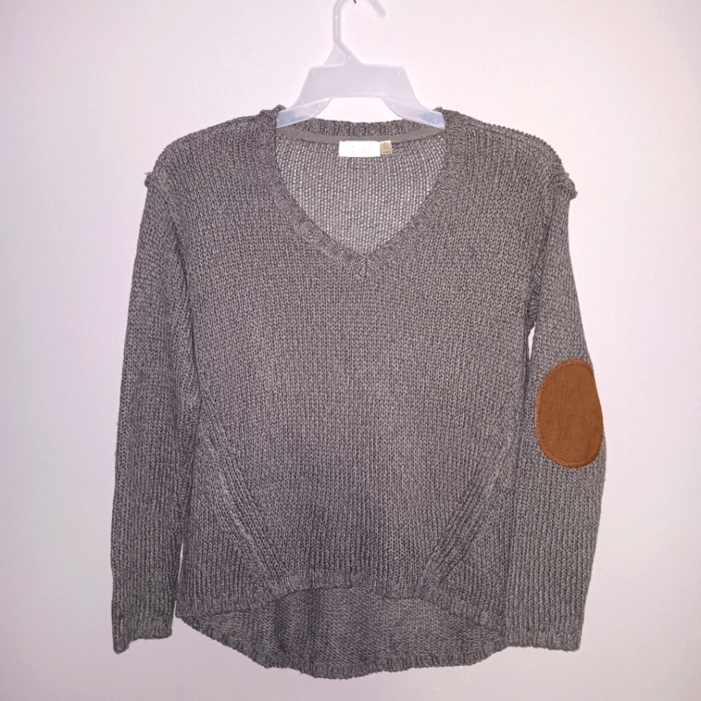 R D style women's pullover sweater size M gray with elbow pads and light knit